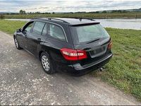 Second-hand Mercedes E250 204 CP (150 kW) 2010 Negru Break