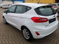 Gebraucht Ford Fiesta 101 PS (74 kW) 2020 Frostweiß Kleinwagen