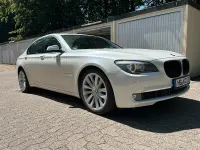 Gebraucht BMW 740 326 PS (239 kW) 2009 Weiß Limousine