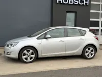 Gebraucht Opel Astra Edition 140 PS (102 kW) 2010 Silber Limousine