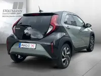 Gebraucht Toyota Aygo X 72 PS (52 kW) 2025 Grau SUV