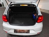 Gebraucht VW Polo Comfortline 90 PS (66 kW) 2016 Weiß Kleinwagen