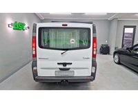 Second-hand Renault Trafic 90 CP (66 kW) 2011 Alb Monovolum
