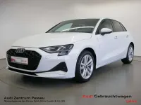 Gebraucht Audi A3 Advanced 150 PS (110 kW) 2025 Gletscherweiss metallic Limousine