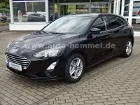 Używany Ford Focus Cool & Connect 125 KM (91 kW) 2021 Czarny Sedan/Limuzyna