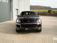Second-hand Porsche Cayenne Platinum Edition 262 CP (192 kW) 2016 Maro SUV