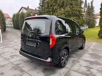 Gebraucht Mercedes 180 116 PS (85 kW) 2024 Loparitschwarz Limousine