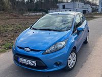 Gebraucht Ford Fiesta Ambiente 82 PS (60 kW) 2008 Blau Kleinwagen