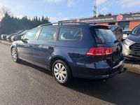 Gebraucht VW Passat Trendline 122 PS (89 kW) 2011 Blau Kombi