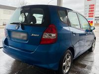 Gebraucht Honda Jazz 78 PS (57 kW) 2006 Blau Kleinwagen
