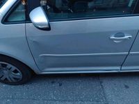 Gebraucht VW Touran 2010 Silber Van / Kleinbus