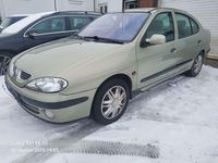 Gebraucht Renault Mégane 107 PS (78 kW) 2001 Gold Limousine