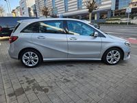 Gebraucht Mercedes B200 Style 156 PS (114 kW) 2018 Silber Van / Kleinbus