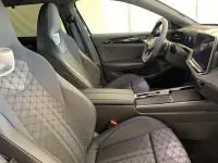 Gebraucht VW Passat R-line 150 PS (110 kW) 2025 Grenadillschwarz metallic Kombi