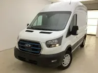 Usado Ford E-Transit Trend 135 kW (184 HP) 2025 Branco Van