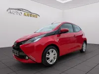 Gebraucht Toyota Aygo X-wave 69 PS (50 kW) 2015 Rot Kleinwagen