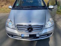 Gebraucht Mercedes A180 Elegance 109 PS (80 kW) 2008 Silber Limousine