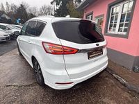 Gebraucht Ford S-MAX Titanium 190 PS (139 kW) 2022 Weiß Van / Kleinbus
