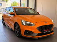 Gebraucht Ford Focus ST 190 PS (139 kW) 2019 Orange Limousine