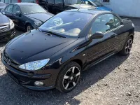 Gebraucht Peugeot 206 CC Platinum 109 PS (80 kW) 2005 Farbe schwarz obsidien/metalli Cabrio