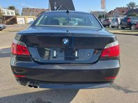 Gebraucht BMW 523 Advantage 177 PS (130 kW) 2006 Black sapphire metallic Limousine