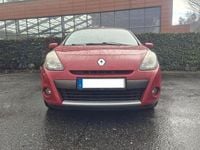 Gebraucht Renault Clio II 79 PS (58 kW) 2010 Rot Limousine