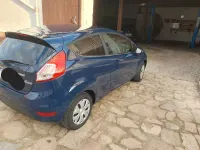 Używany Ford Fiesta Titanium 101 KM (74 kW) 2017 Niebieski Hatchback