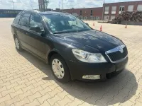Gebraucht Skoda Octavia 105 PS (77 kW) 2012 Schwarz Kombi