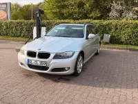 Gebraucht BMW 320 177 PS (130 kW) 2009 Silber Kombi