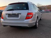 Gebraucht Mercedes C220 170 PS (125 kW) 2011 Grau Kombi
