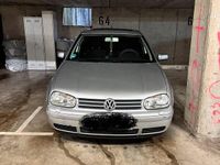 Gebraucht VW Golf IV 105 PS (77 kW) 2002 Silber Kleinwagen