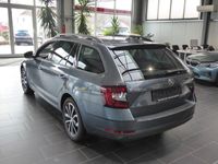 gebraucht Skoda Octavia Combi 2.0TDI DSG Ambition Standhzg 8fach