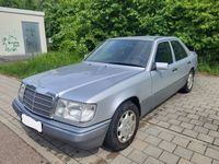 Gebraucht Mercedes E220 150 PS (110 kW) 1994 Limousine