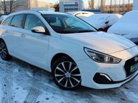 gebraucht Hyundai i30 cw 1.6 CRDi Style Parksensoren|Kamera|Navi