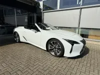 Gebraucht Lexus LC 500 464 PS (341 kW) 2022 F white Cabrio