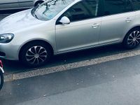 Gebraucht VW Golf VI 105 PS (77 kW) 2011 Grau Kleinwagen