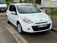 Gebraucht Renault Clio III 90 PS (66 kW) 2011 Weiß Kleinwagen