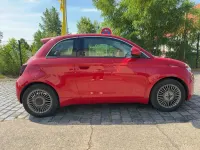 Gebraucht Fiat 500e Red 86 kW (118 PS) 2022 Rot Kleinwagen