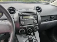 Gebraucht Mazda 2 75 PS (55 kW) 2010 Grau Kleinwagen