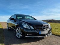 Gebraucht Mercedes E350 292 PS (214 kW) 2010 Schwarz Coupé