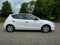 Gebraucht Hyundai i30 109 PS (80 kW) 2010 Weiß Limousine