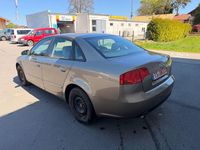 Używany Audi A4 131 KM (96 kW) 2006 Beżowy Sedan/Limuzyna