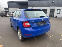 Gebraucht Skoda Fabia Ambition 95 PS (69 kW) 2018 Blau Limousine