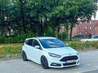 Gebraucht Ford Focus Sport 250 PS (183 kW) 2017 Weiß Limousine