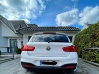 Gebraucht BMW 135 Performance 326 PS (239 kW) 2015 Weiß Kleinwagen