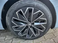 Gebraucht Skoda Superb LAURIN & KLEMENT 156 PS (114 kW) 2022 Patinagrau Kombi
