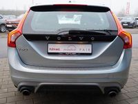 Gebraucht Volvo V60 R-Design 152 PS (111 kW) 2018 Silber Kombi