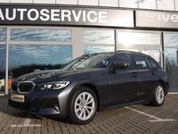 Gebraucht BMW 318 Advantage 156 PS (114 kW) 2020 Grau Kombi