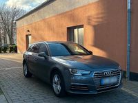 Gebraucht Audi A4 Comfort 150 PS (110 kW) 2018 Grau Kombi