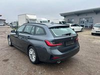 Gebraucht BMW 320 Advantage 190 PS (139 kW) 2020 Grau Kombi